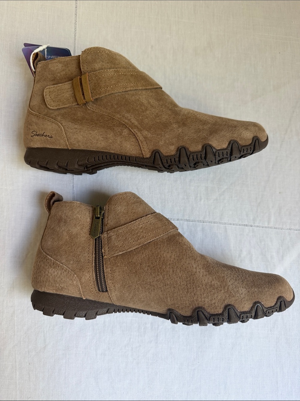 NWT Skechers Bikers Lite Radiant Momentum Suede Booties/Shoes Tan Women's Size 8 - Picture 4 of 7